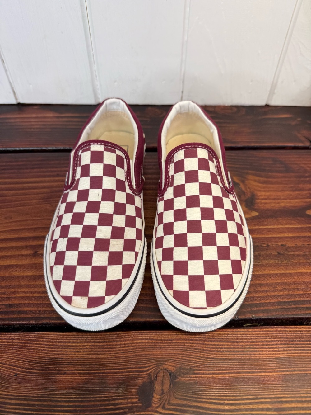 Vans Classic Slip-On Checkerboard Burgundy White Sneakers Women’s 7